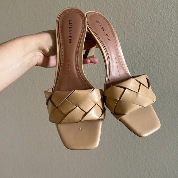 Gianni Bini Women's Alonia Square Toe Woven Tan
Leather Heeled Sandals - Picture 5 of 8